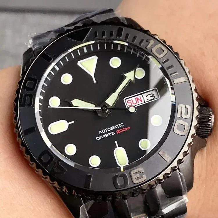 Domed Sapphire Glass NH36 Automatic Movement 200m Waterproof 120 Clicks Black Green Luminous Watch - Inspirational Watches