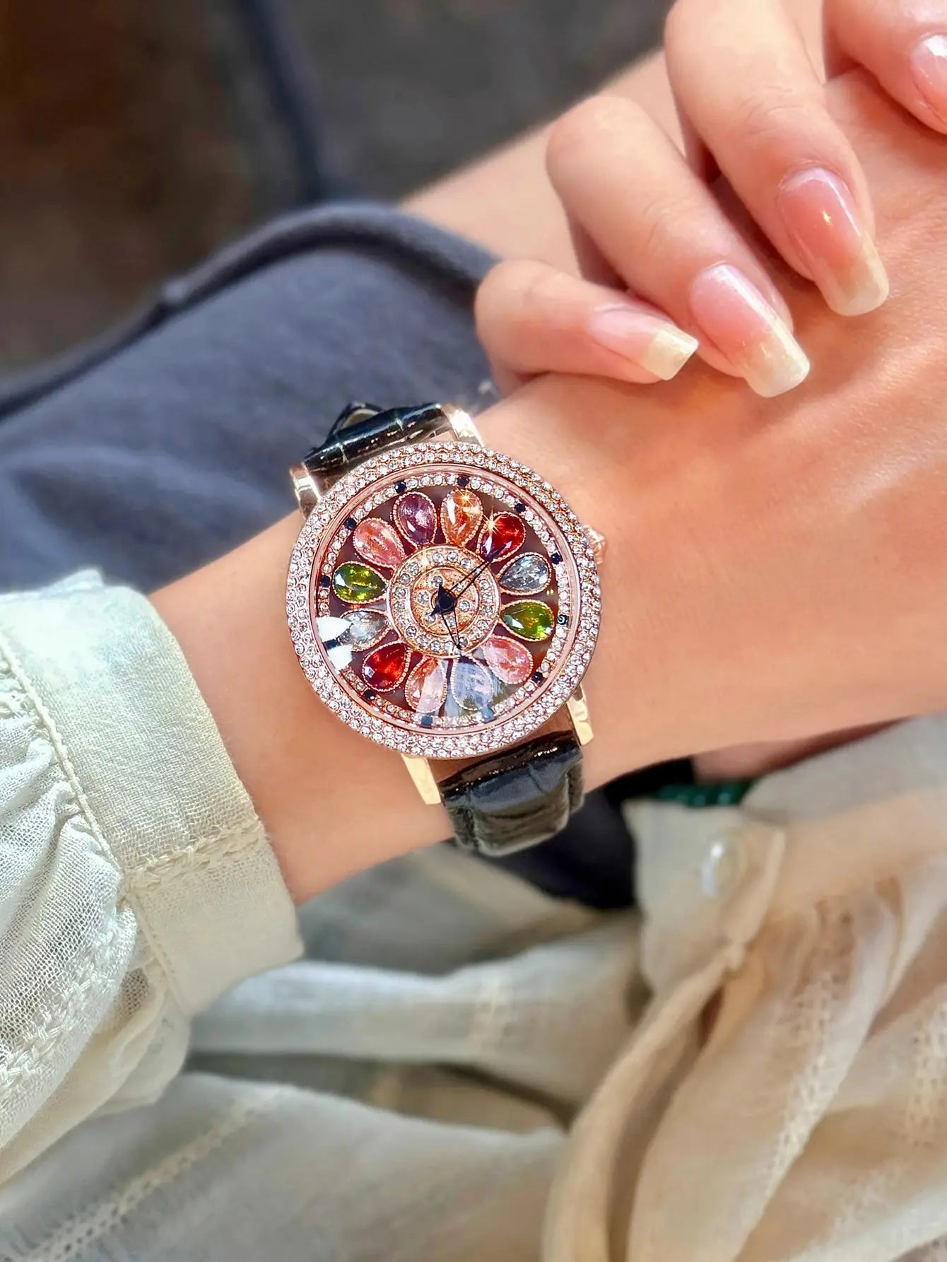 1pc Dazzling And Fashionable Women&