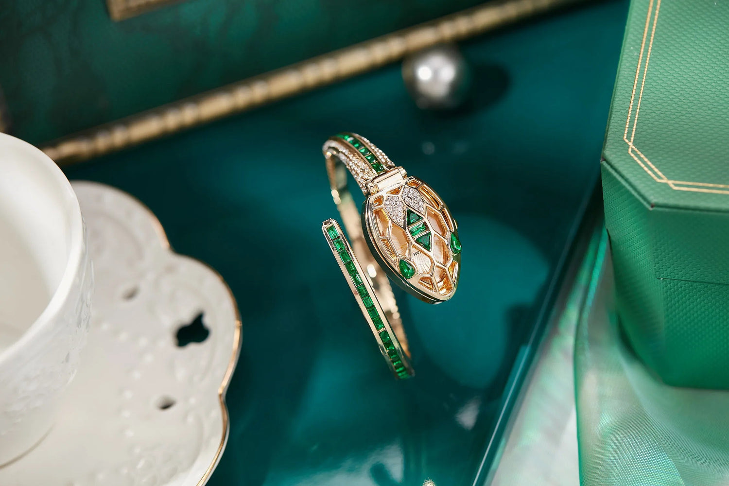 Snake Wrist Watch Women&