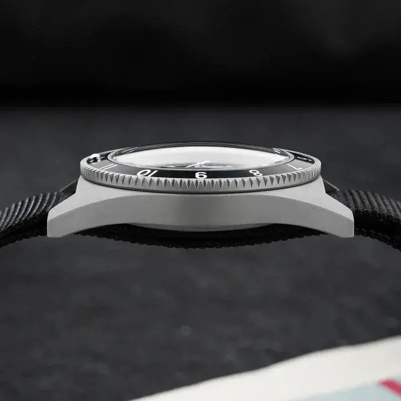Dives Watch Quartz Movement Sapphire Crystal Inspirational Watches