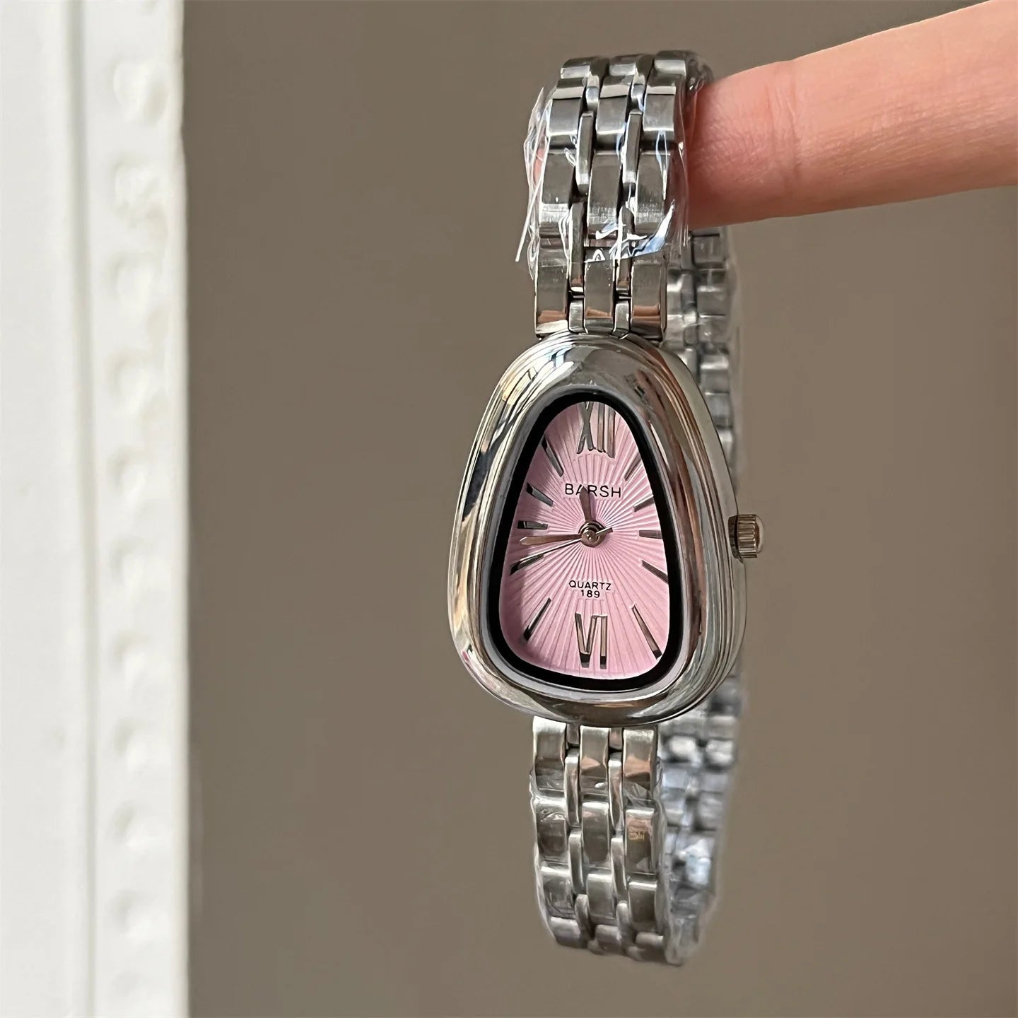 Brand Snake Head Dial Women Watch Luxury Ladies Quartz Watches Droplet Shaped Roman Numeral Steel Strap Wristwatches Gift Clock Inspirational Watches