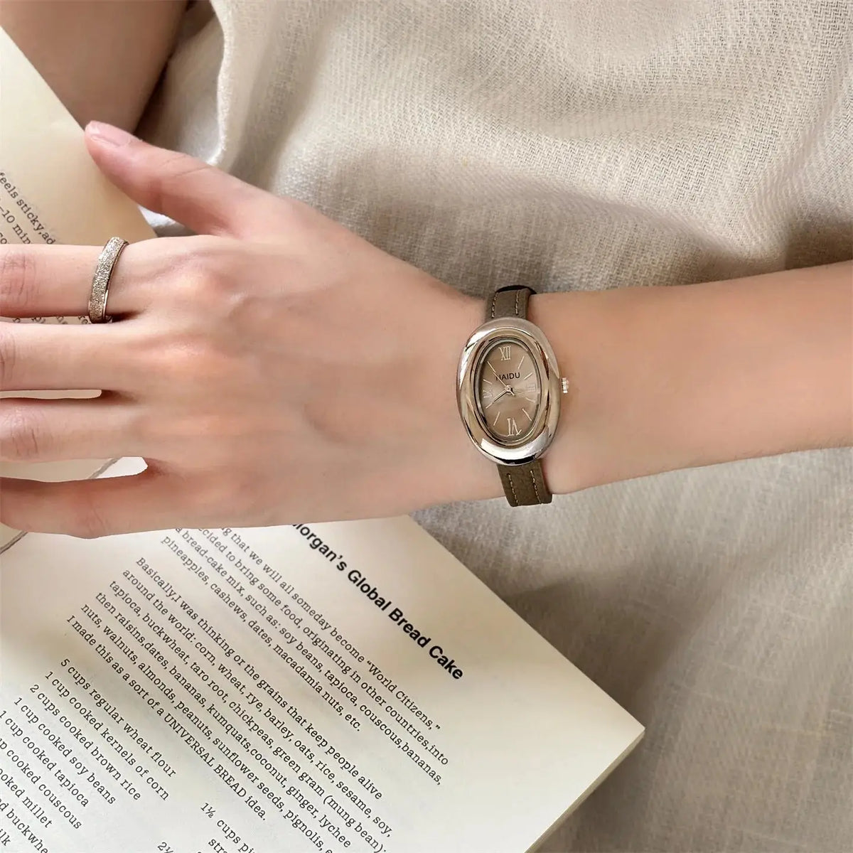 Women’s Oval Quartz Watch Inspirational Watches