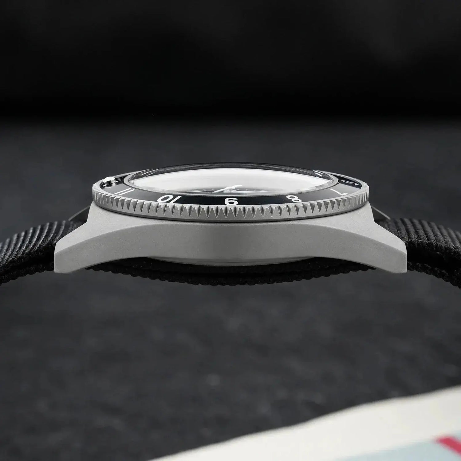 Dives Watch Quartz Movement Sapphire Crystal Inspirational Watches