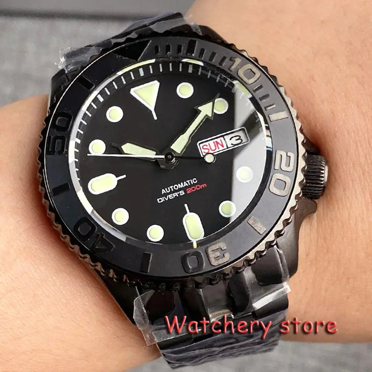 Domed Sapphire Glass NH36 Automatic Movement 200m Waterproof 120 Clicks Black Green Luminous Watch - Inspirational Watches