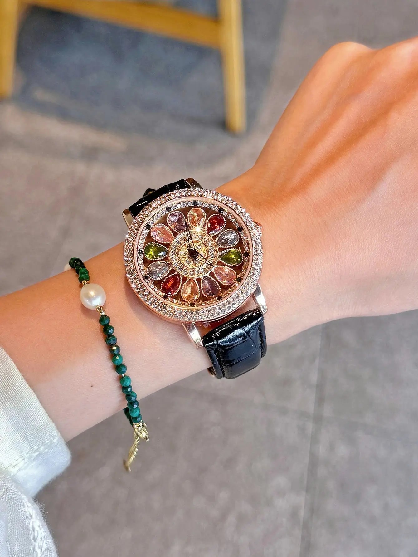 1pc Dazzling And Fashionable Women&