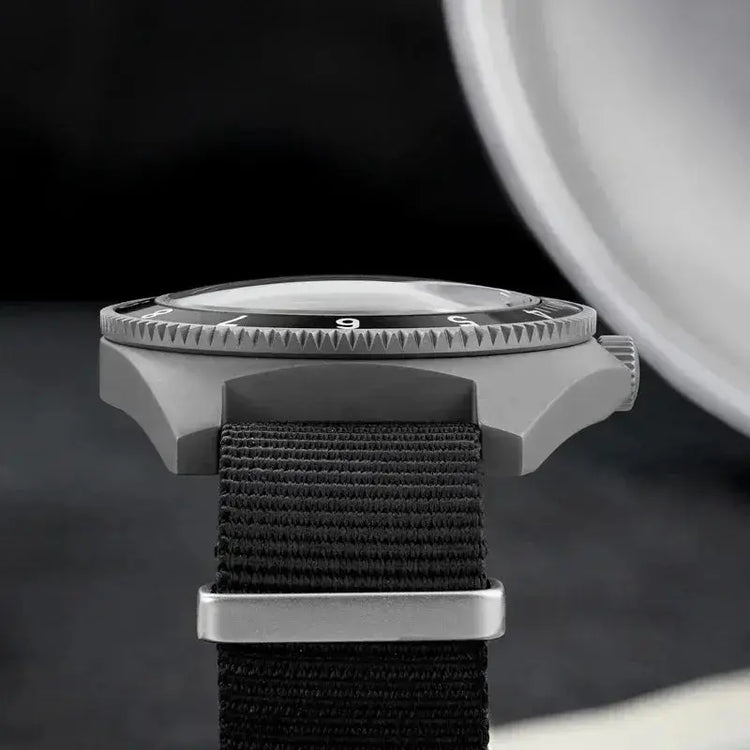 Dives Watch Quartz Movement Sapphire Crystal Inspirational Watches