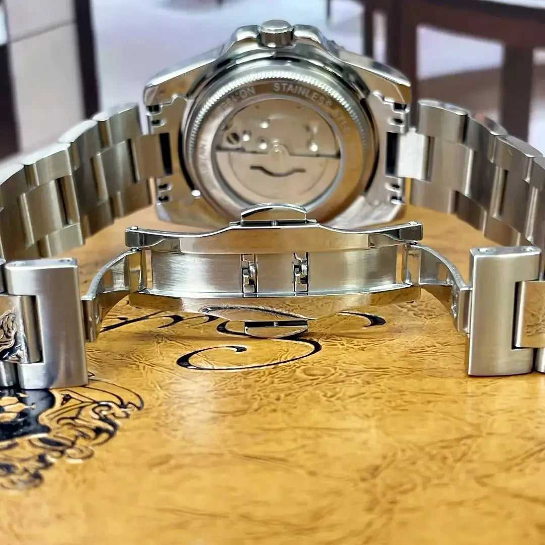 High-End Luxury Men&